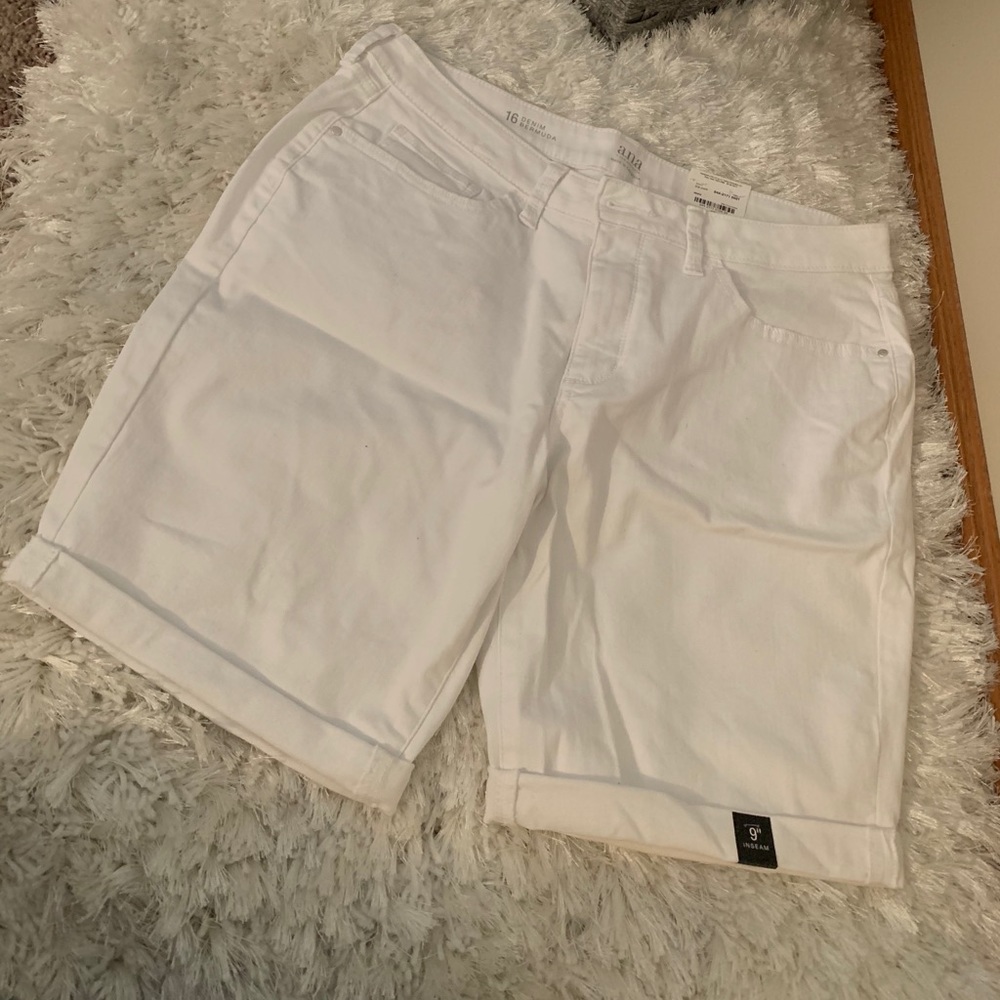 Ana Bermuda shorts